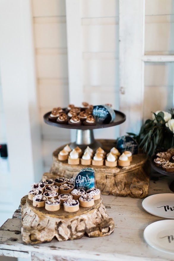 Wood Scroll Cake Stand