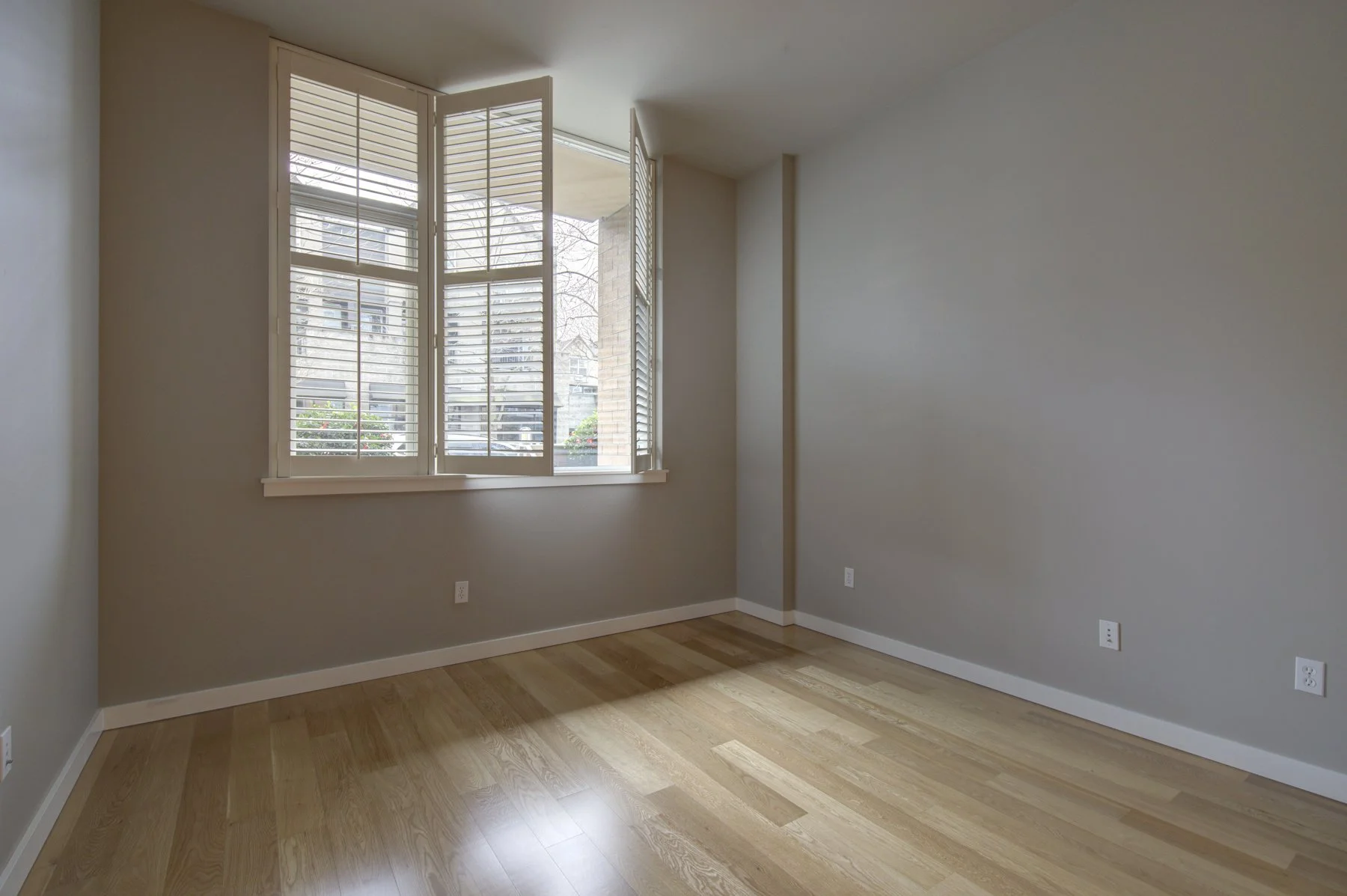 Gabby Tyer - 1930 SW River Drive W101, Portland, OR_Web-27.jpg