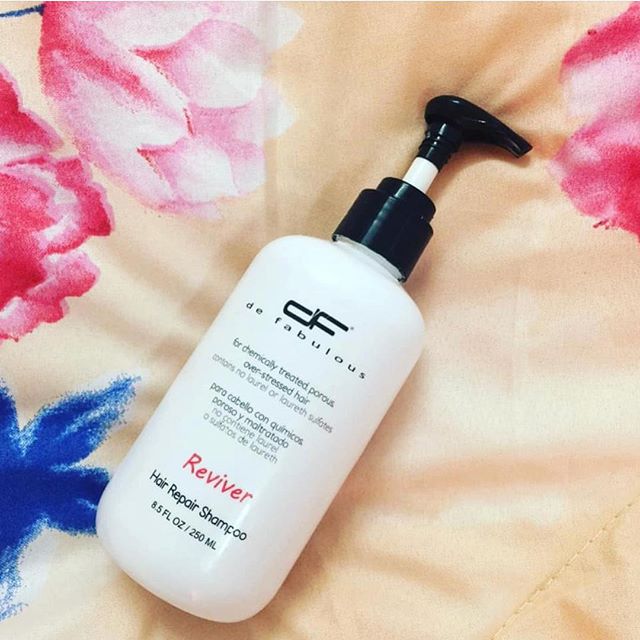 #Repost @sapna_ganglani 
I have been undergoing many #keratintreatment
#smoothening and also have been coloring my hair quiet often thus this shampoo helps me protect my hair from all the chemical damage and also preserves my hair color.I have been u