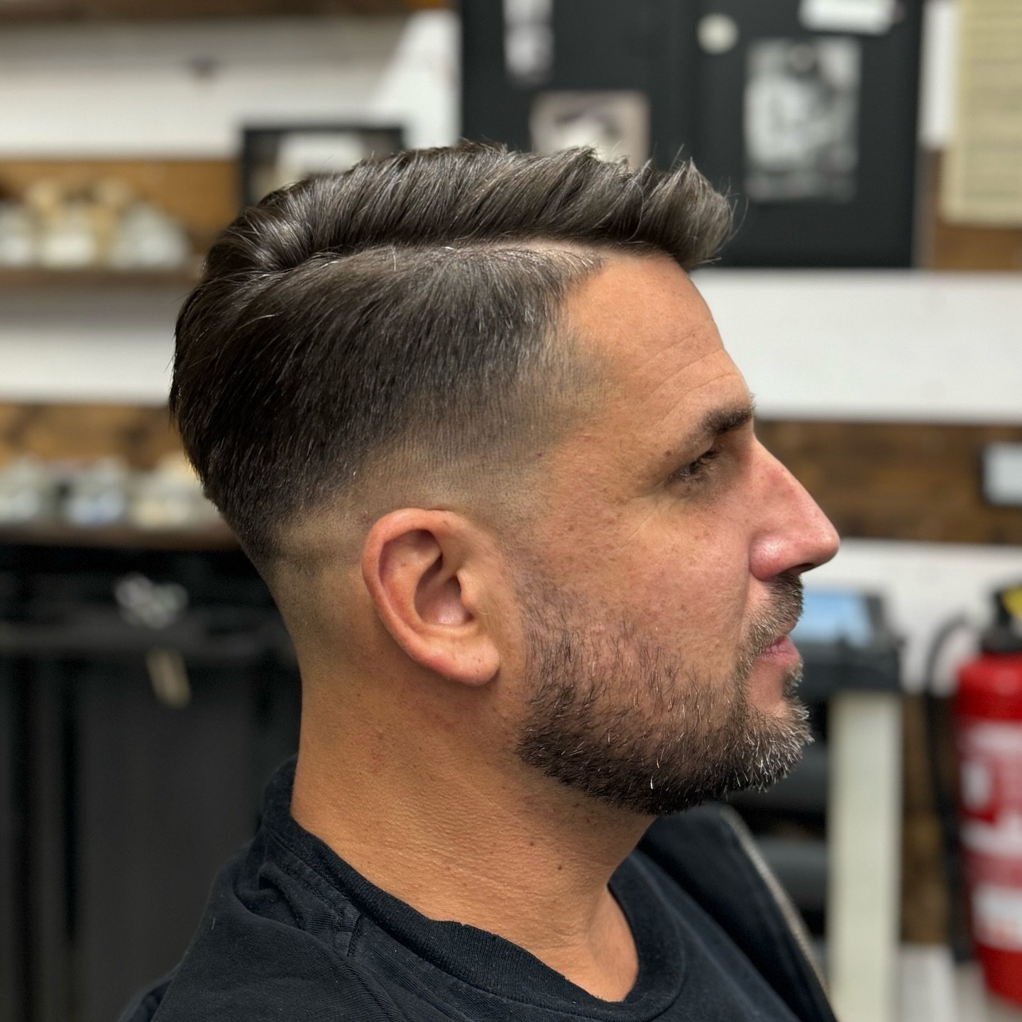 FADE-CUT💈

by J&ouml;rg