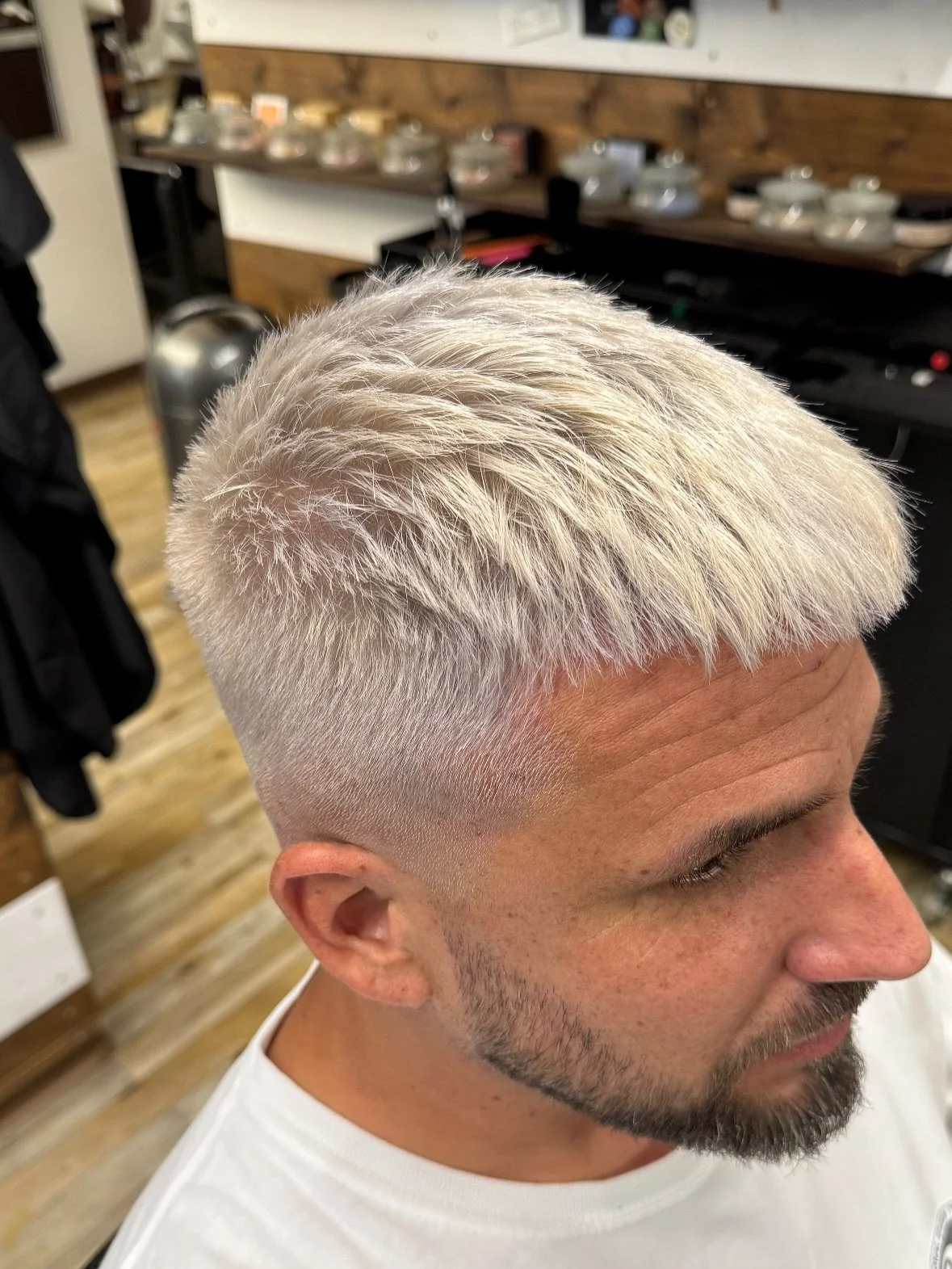 NEUE FARBE &amp; SCHNITT🤍❄️

Color by Zo&eacute;
Cut by J&ouml;rg