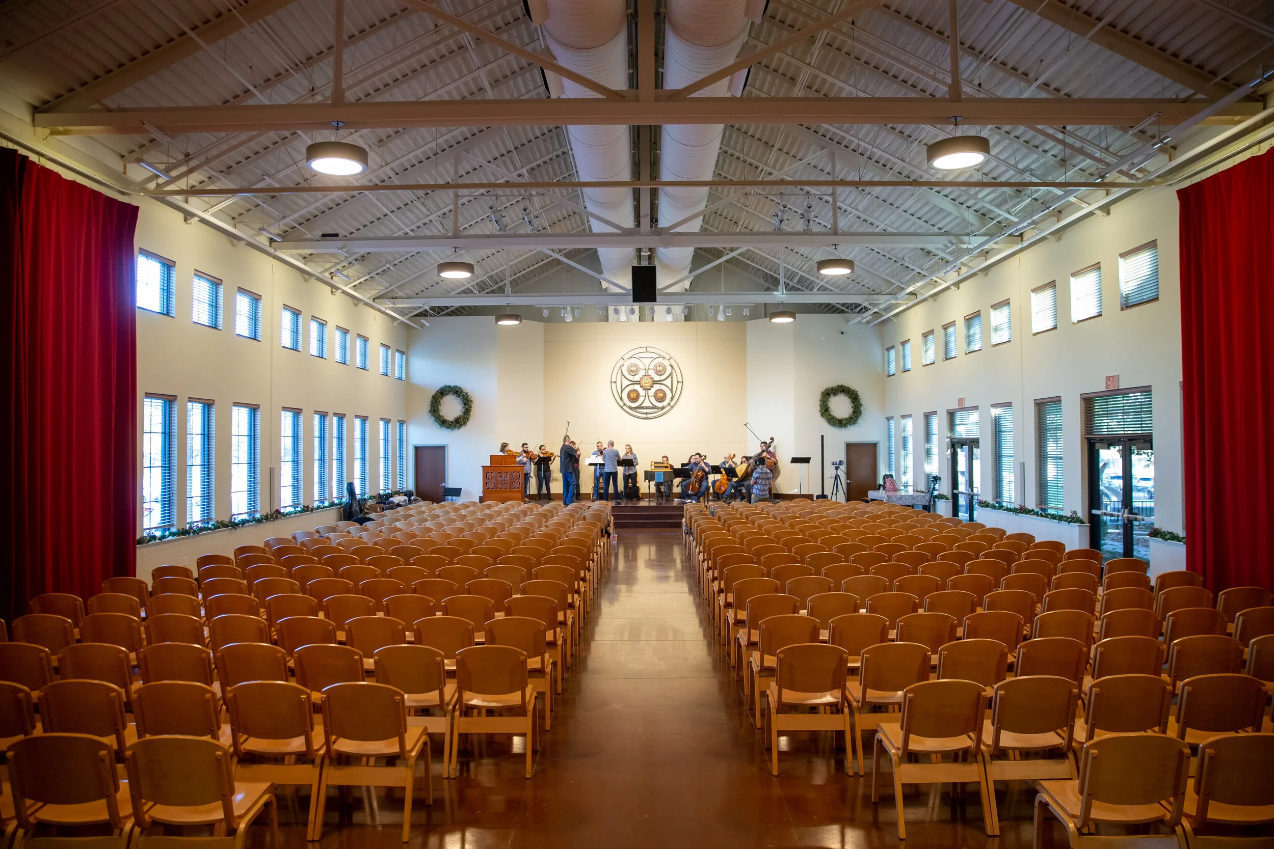 Group 02 (empty hall).jpg