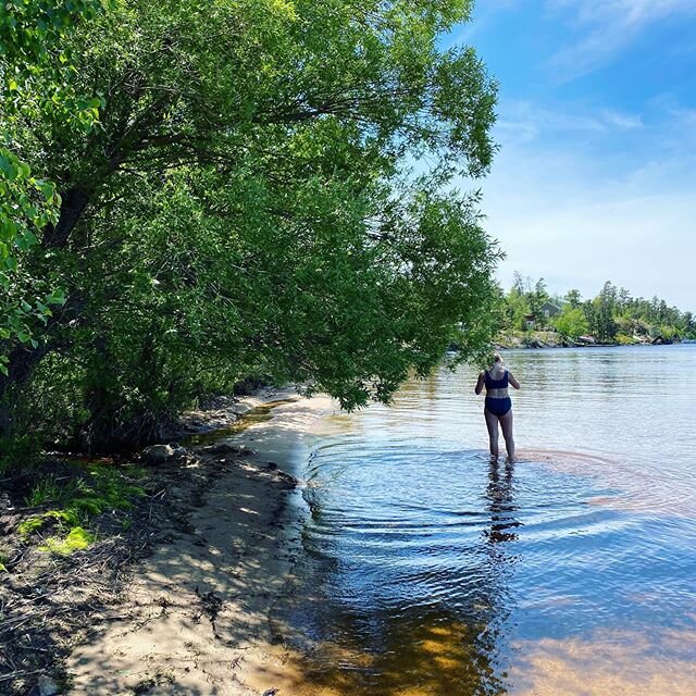 Work hard, play hard🌲

#eidsecabin #weekendvibes #whiteshellprovincialpark #sandandsun #waterski #fishmanitoba #exploremanitoba #cousinlove #findbeautyeverywhere #freshairtherapy #lakesideliving