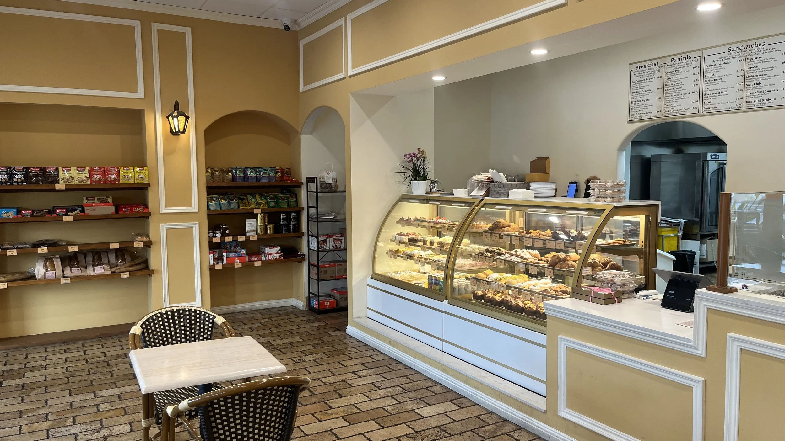 {@if caption}Gallery image