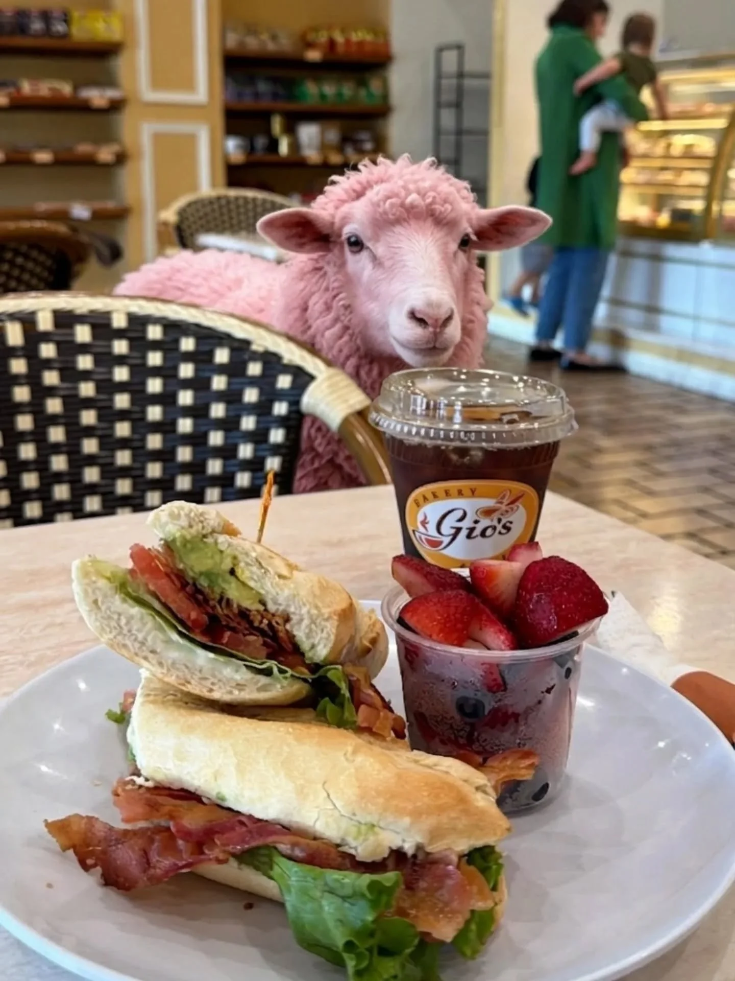 We have an A-list Celebrity today at Gio's! 🙌🏻
He's a huge fan of our coffee and had to stop by to get his dose of caffeine!

If you haven't had breakfast yet, now is the time to come get a warm pastry and a delicious cup of fresh brewed beans!

📍