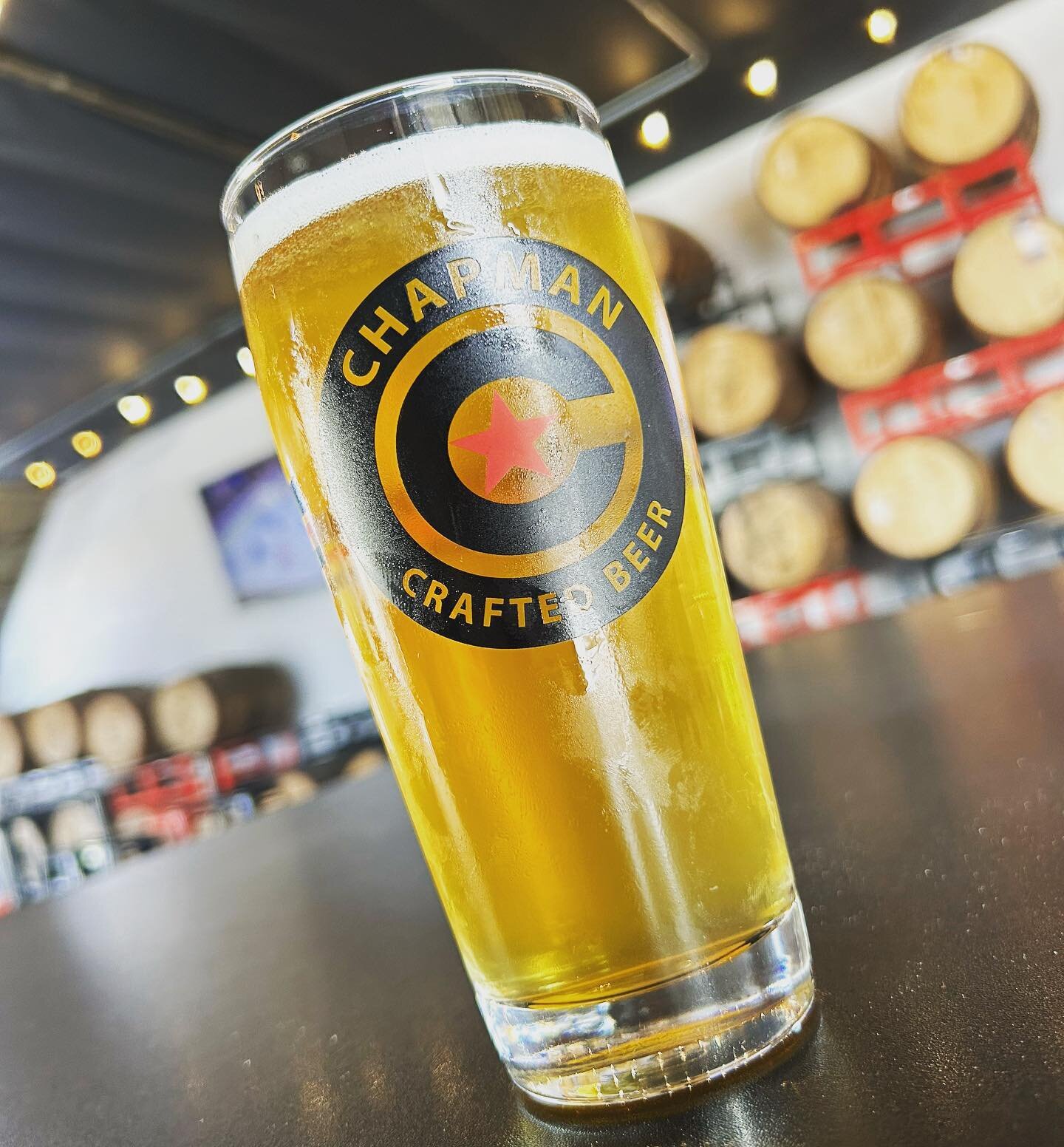 Grabbing a told cold one to beat the heat at @chapmancrafted 🍻🍻 #tuesday #orangecounty