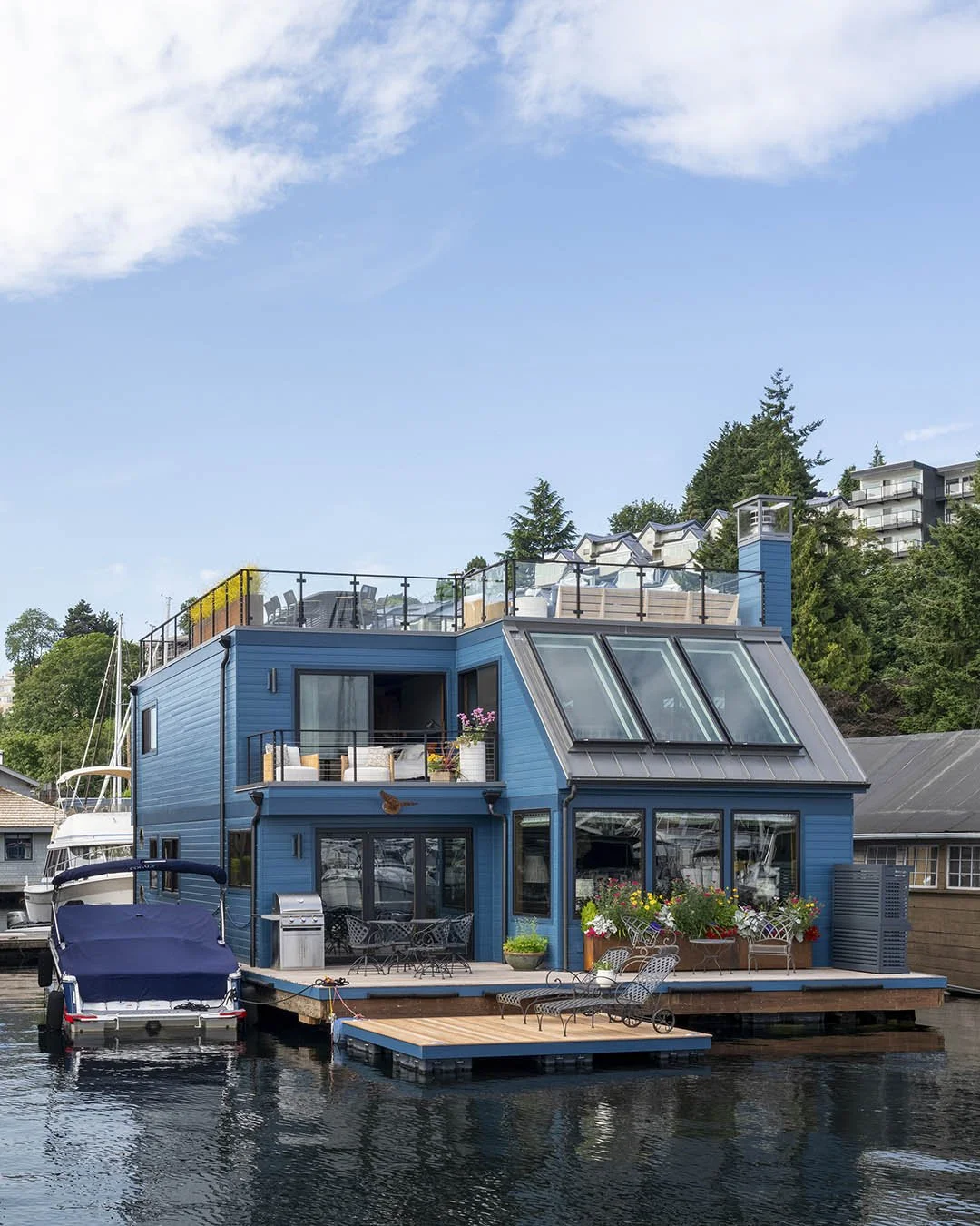 Nesika Chuck Floating Home — Lake Union
