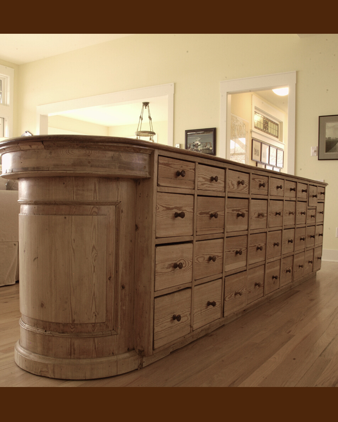 Ecco kitchen island2.png