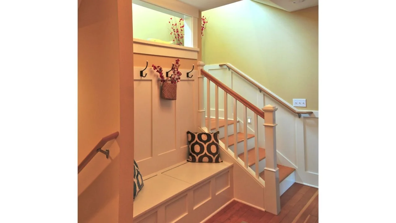 greenwood-craftsman-stair-landing-built-in-bench.jpg.jpg