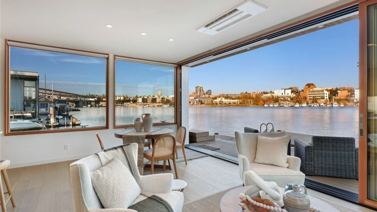 furhman-floating-home-living-room-corner-water-views.jpg.jpg