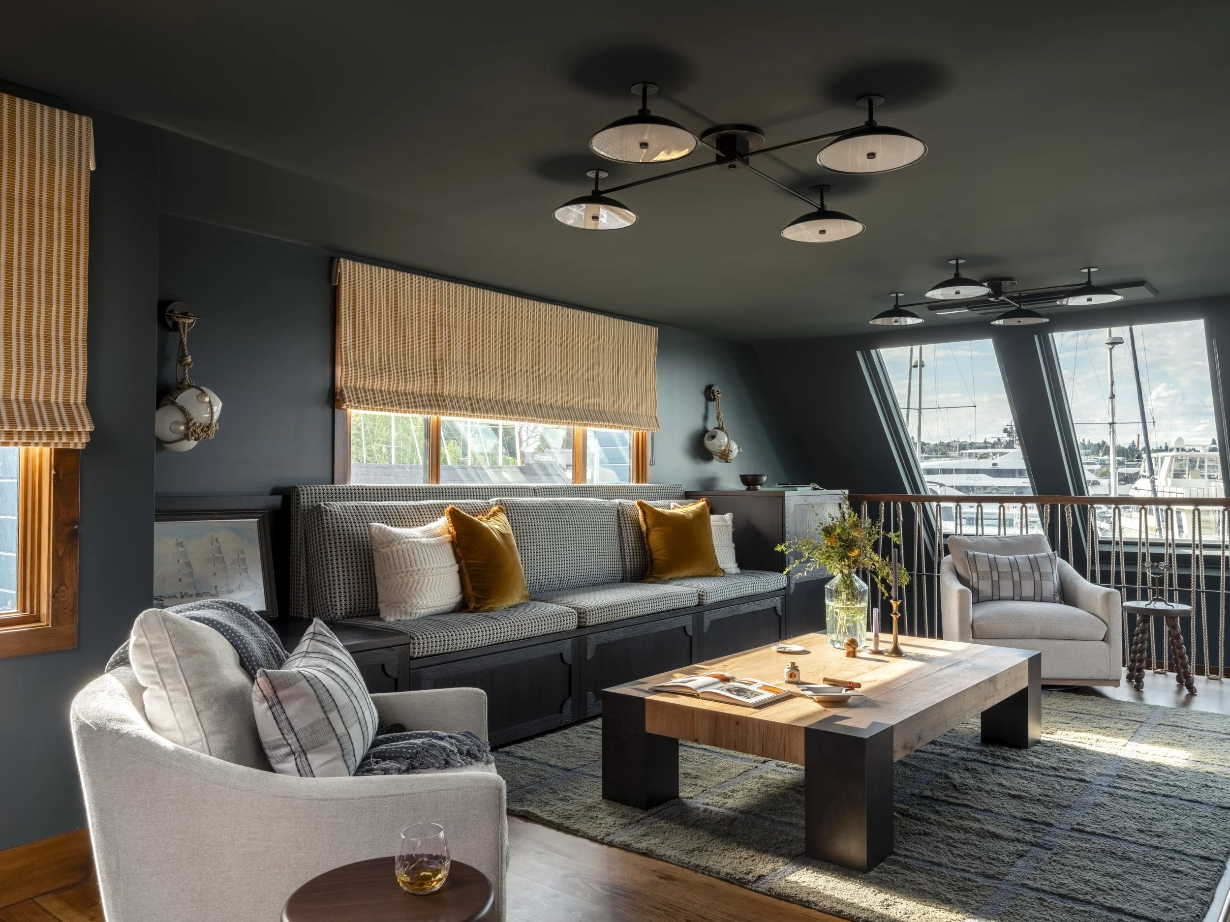 Nesika Chuck Floating Home | Seattle, WA

Open living and dining area designed for comfort and creativity, blending warm materials with modern waterfront design.