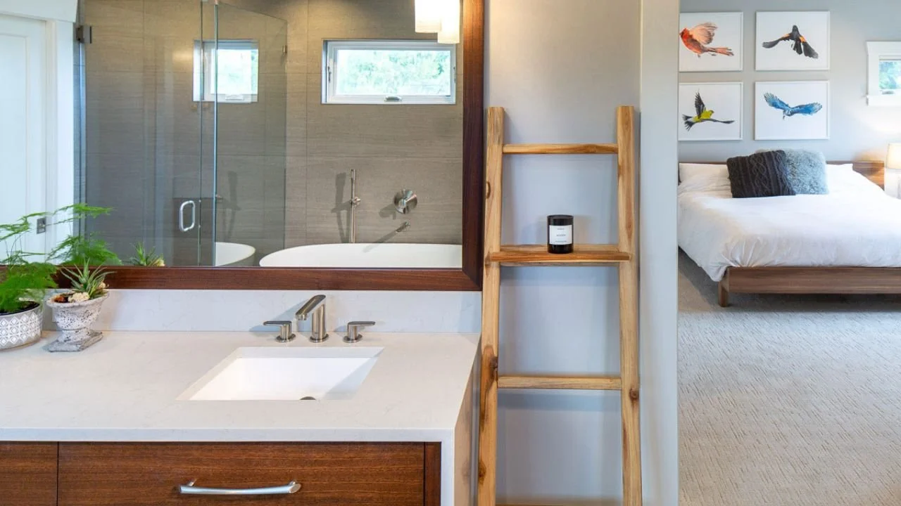 phinney-ridge-primary-suite-bedroom-bathroom.jpg.jpg