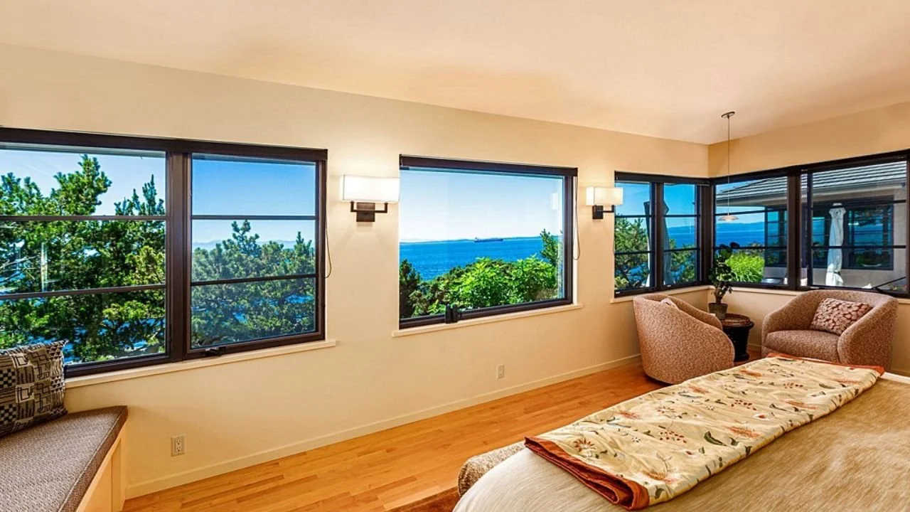 san-juan-islands-friday-harbor-bedroom-water-view.jpg
