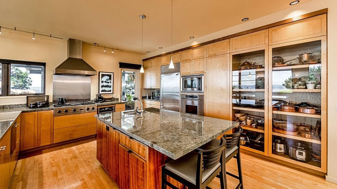 san-juan-islands-friday-harbor-wood-kitchen-island.jpg