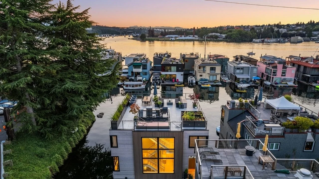 mallard-cove-modern-floating-home-community-aerial.jpg.jpg