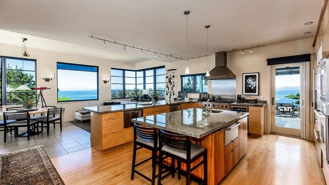 san-juan-islands-friday-harbor-open-kitchen-dining.jpg