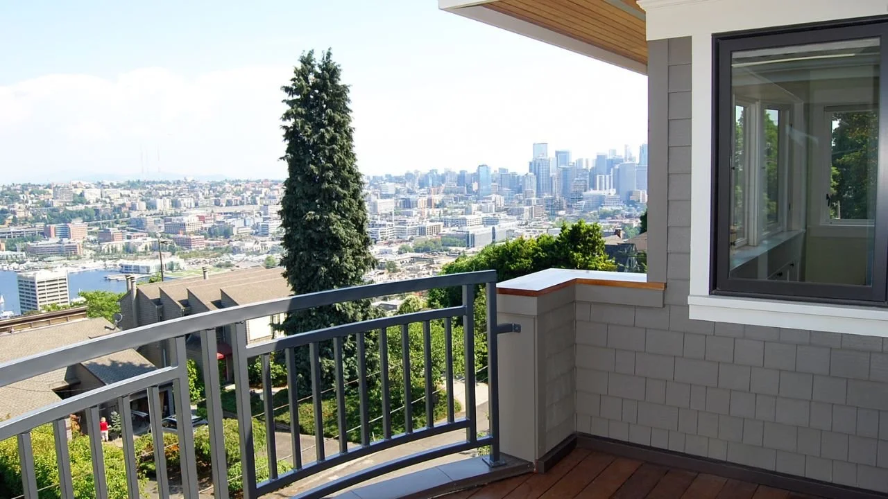 queen-anne-redux-upper-deck-downtown-seattle-view.jpg.jpg