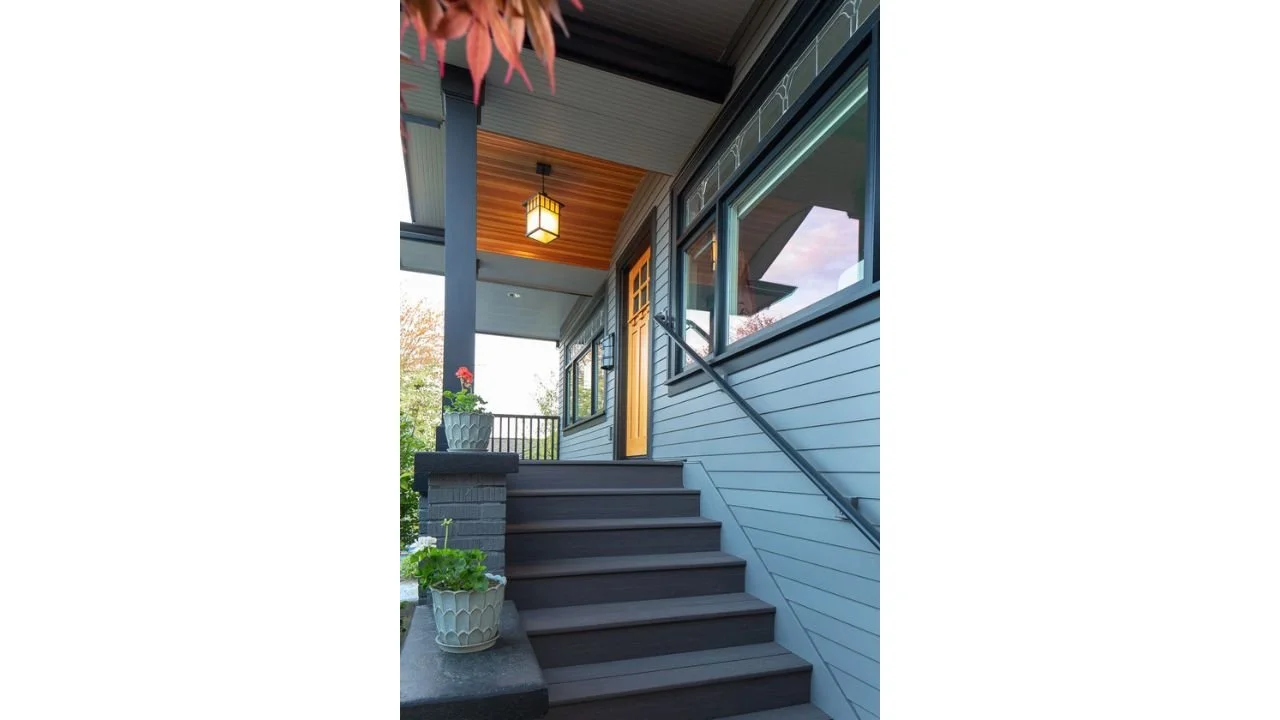 phinney-ridge-remodel-covered-front-porch-entry.jpg.jpg