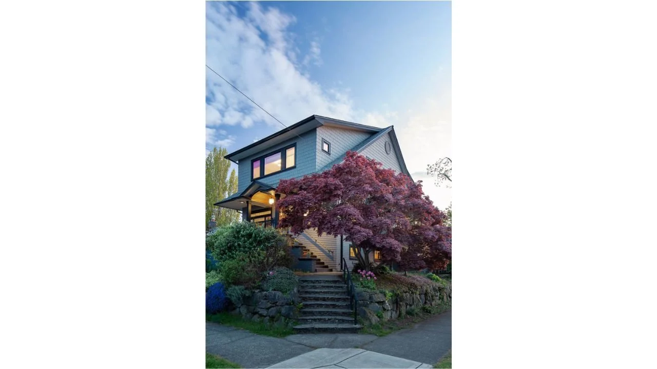 phinney-ridge-second-story-addition-full-street-view.jpg.jpg