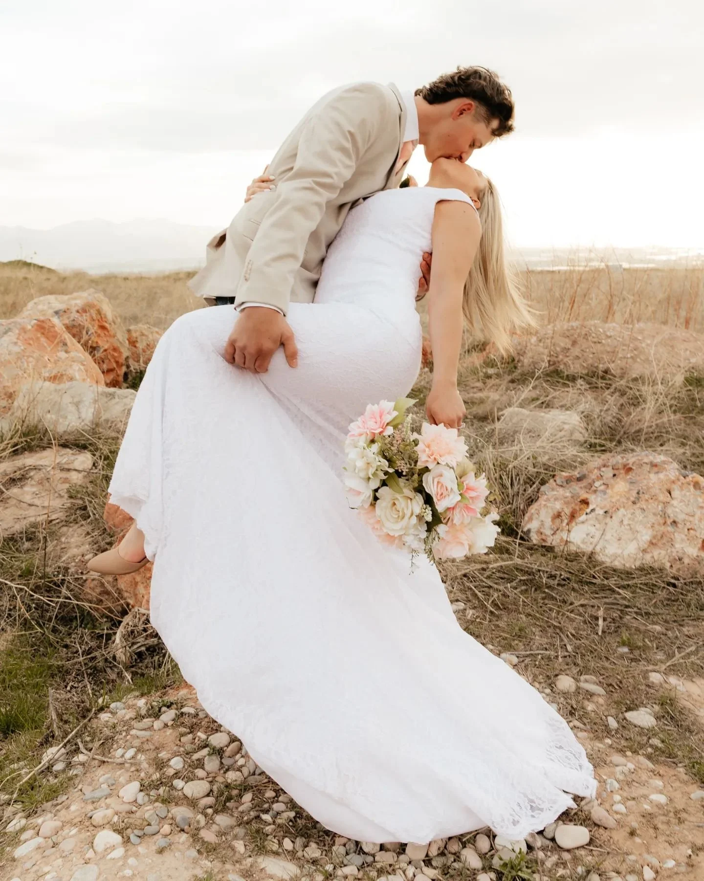 ♡ Karianne + Aaron ♡

Had such an amazing time last week capturing these beautiful bridals! From the first look to the last kiss, we braved the wind and the crowds 😉 but came away with such tender photos! 1 more week until their wedding!