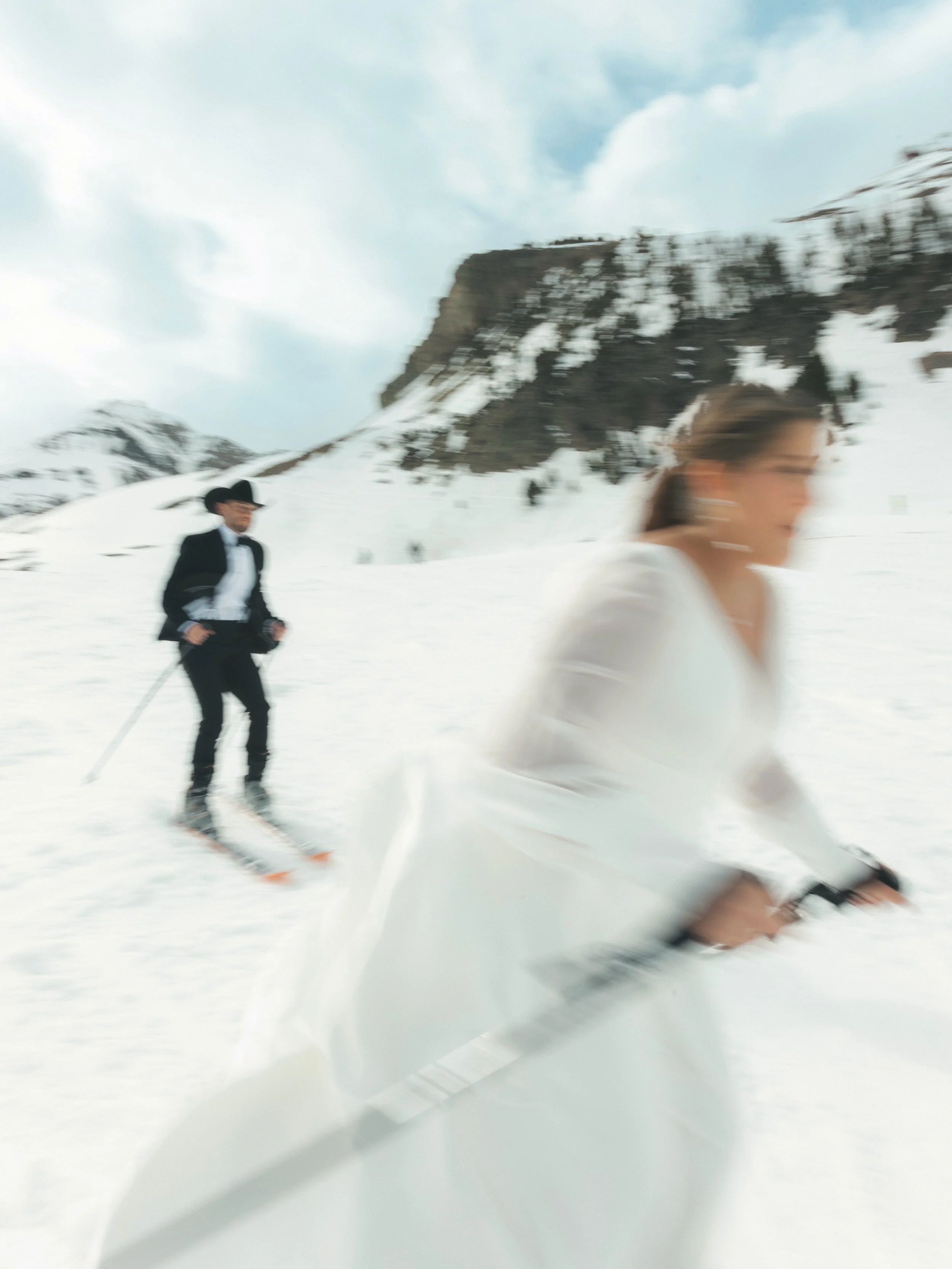 Landon &amp; Rachel!!! 

A lovely little ceremony in Big Sky followed by a trip to the slopes!! 🙌🏻⛷️🏔️❤️