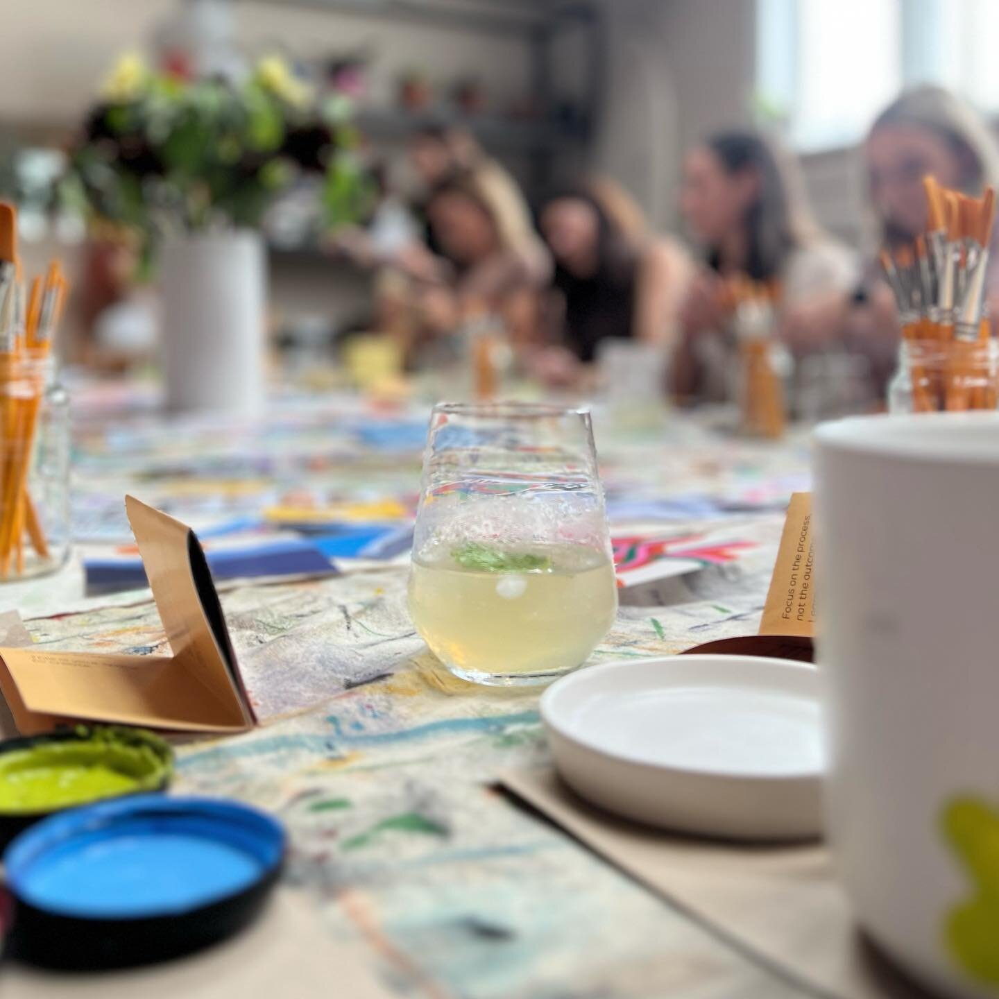 Sip &amp; Creates are one of our favourite types of workshops!
We have casual sessions and private bookings which we can cater to your group - we can change up the theme, host your hens doo, focus on a colour palette or you can pop in and enjoy a col