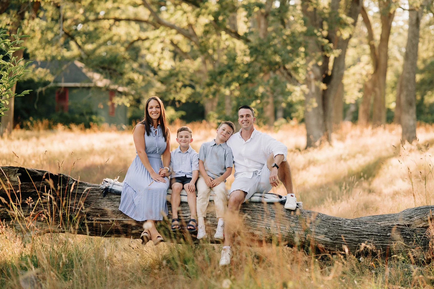 2025.07.15.Nick.Tracy.Family-9.jpg