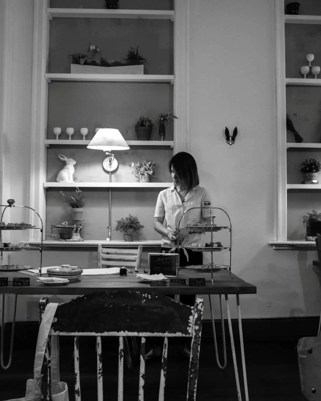 2016: the year I decided to go full-time with calligraphy, the year I left a very not-good relationship, the year I finally gave up on having bangs. 

I taught my first workshops on my own (and a ton more with Paper Source!), used a lot of truly terr