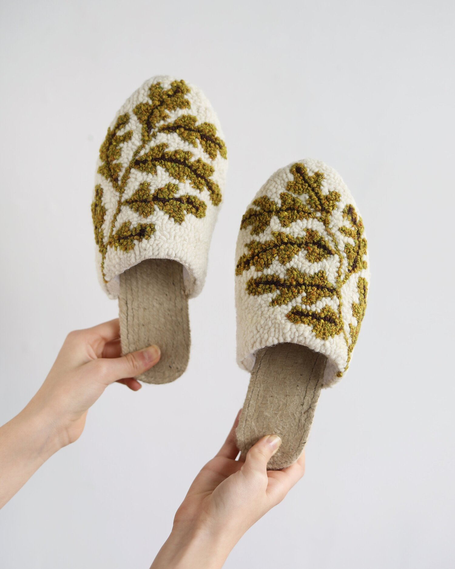 leaf+slippers+4.jpg