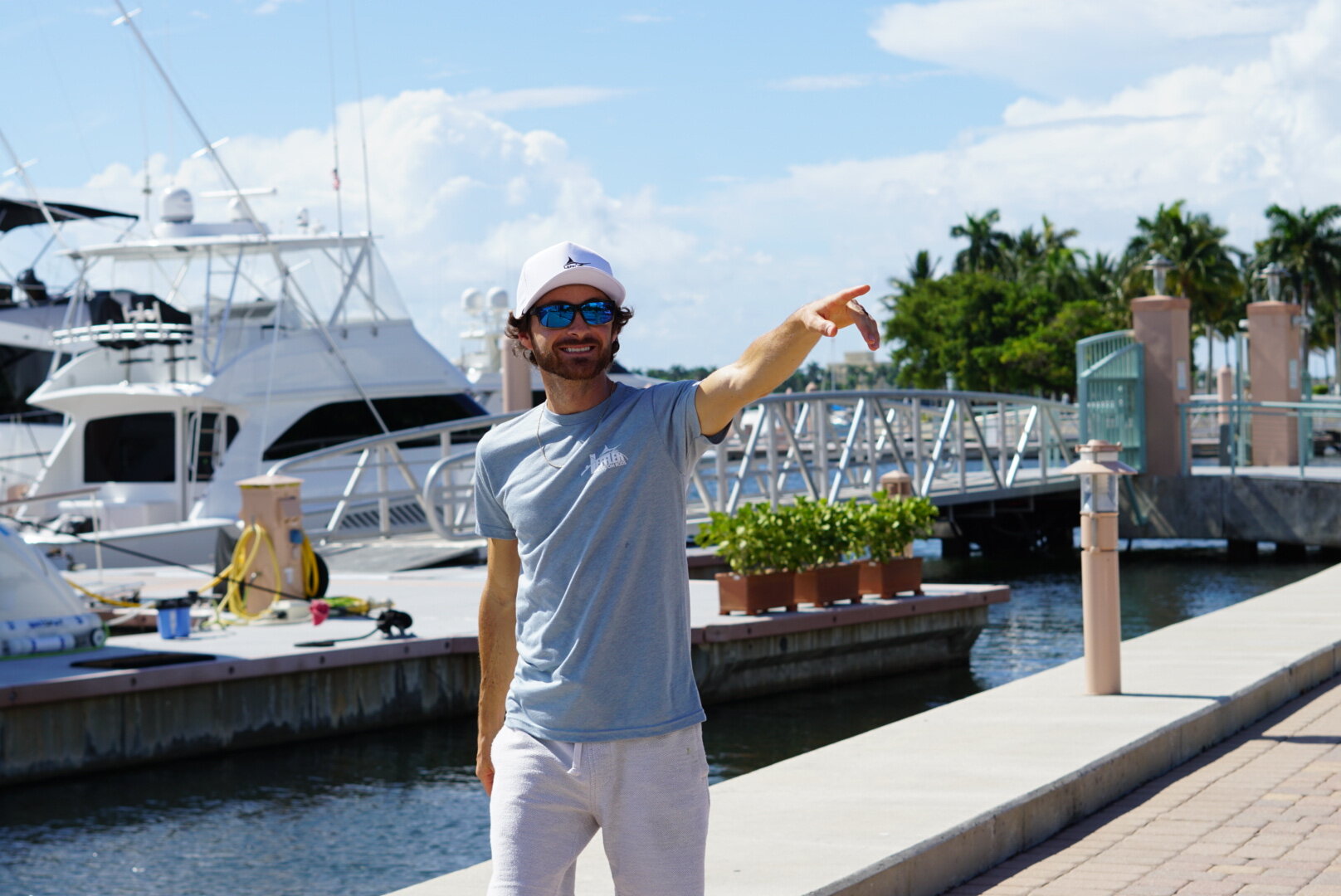 753F6421-913F-497F-89F3-38A38783D4C1