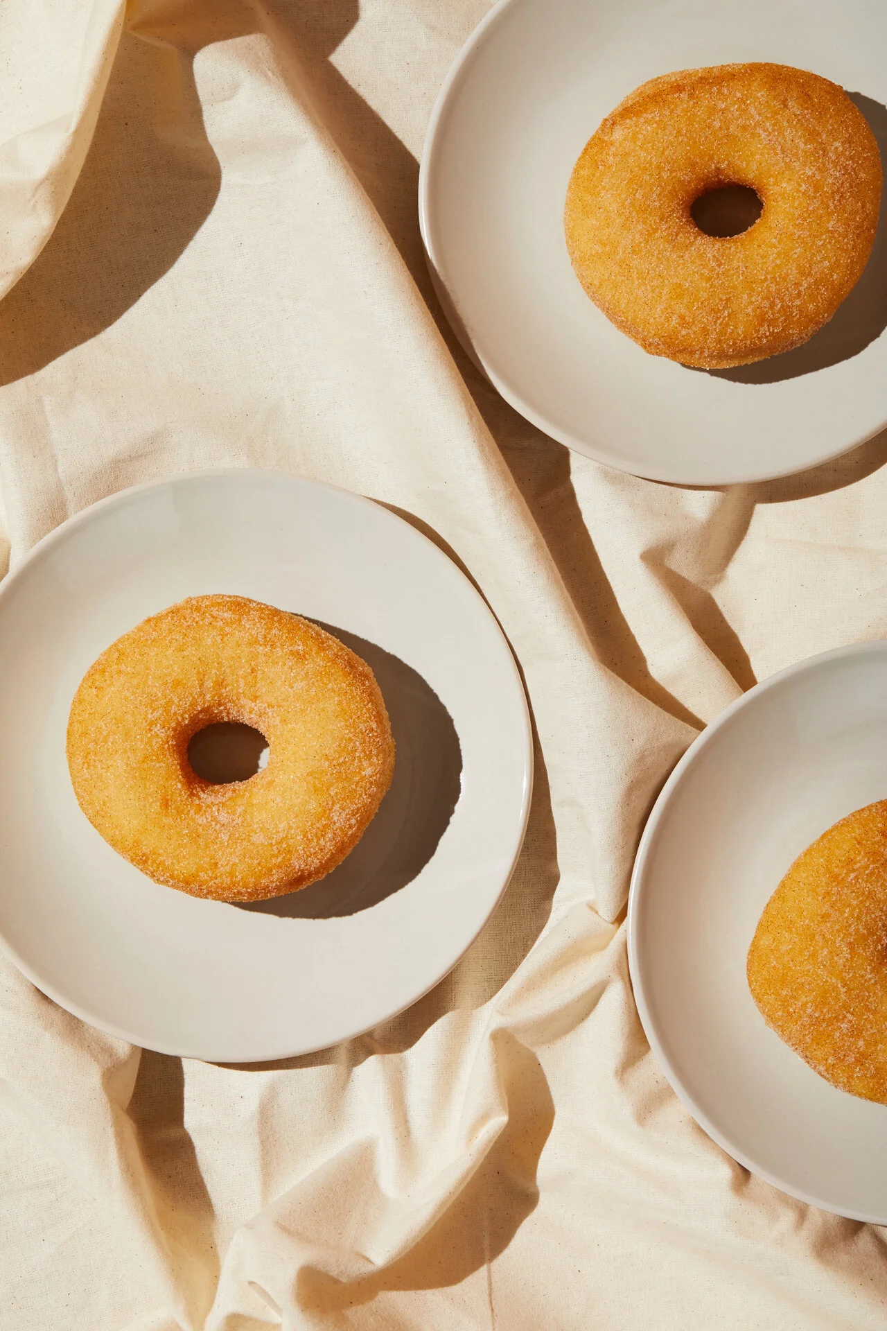Styled food photography New Zealand Mamasdonuts donuts linen