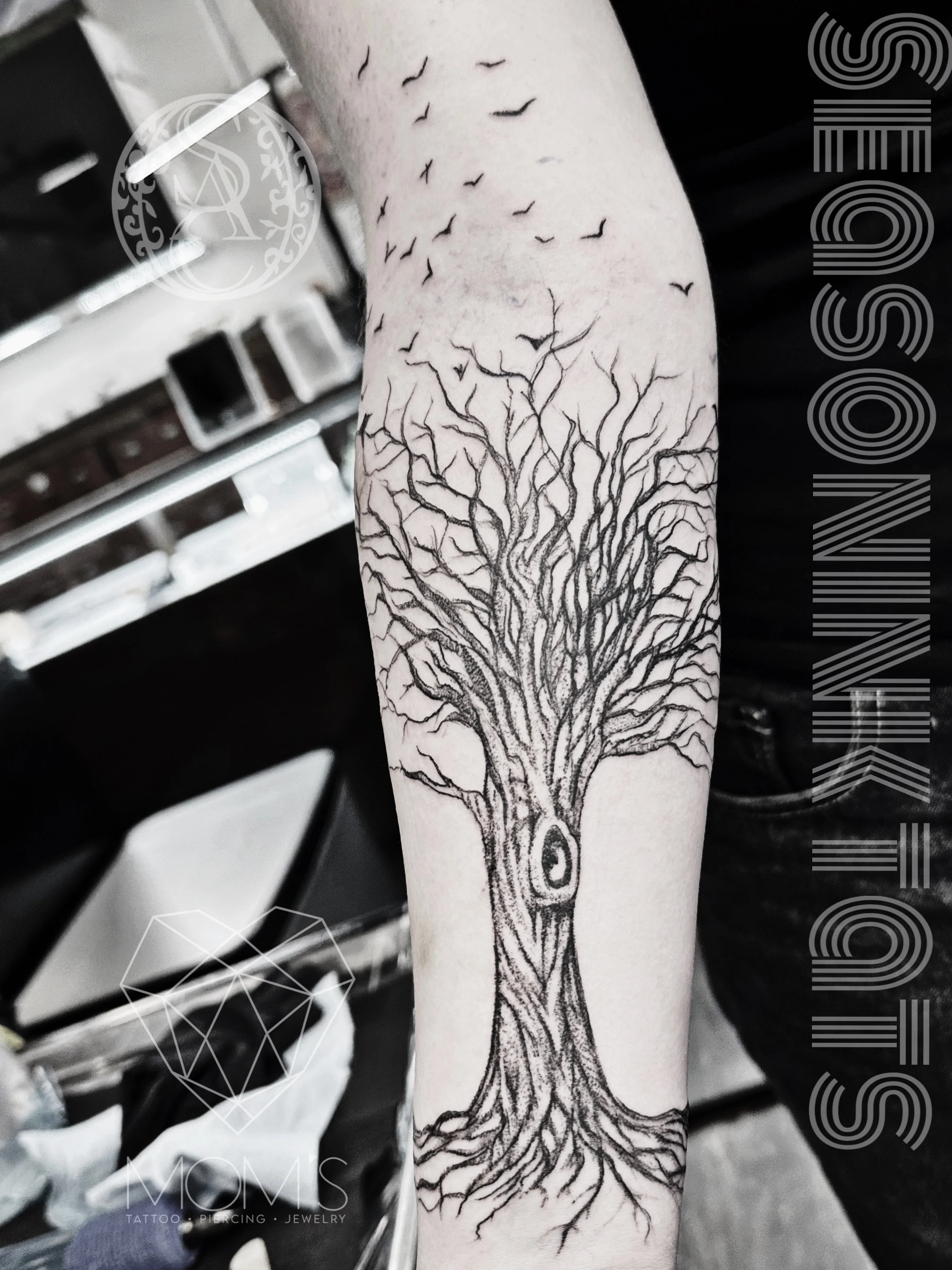Black and grey tree sketch