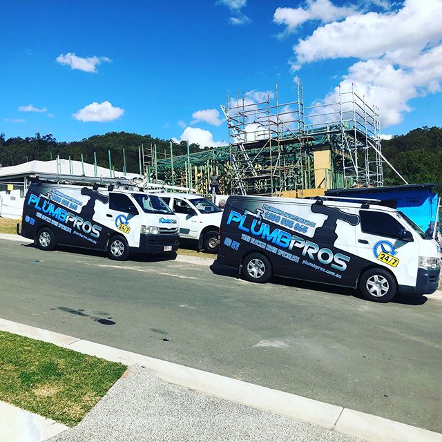 Rough in and elevated pipework on this new build in Maudsland  @sublime_structures @scafflink_scaffolding #plumber #plumbing #drainage #roughin #goldcoastplumber #australianplumber #builder #goldcoastbuilder #newhome