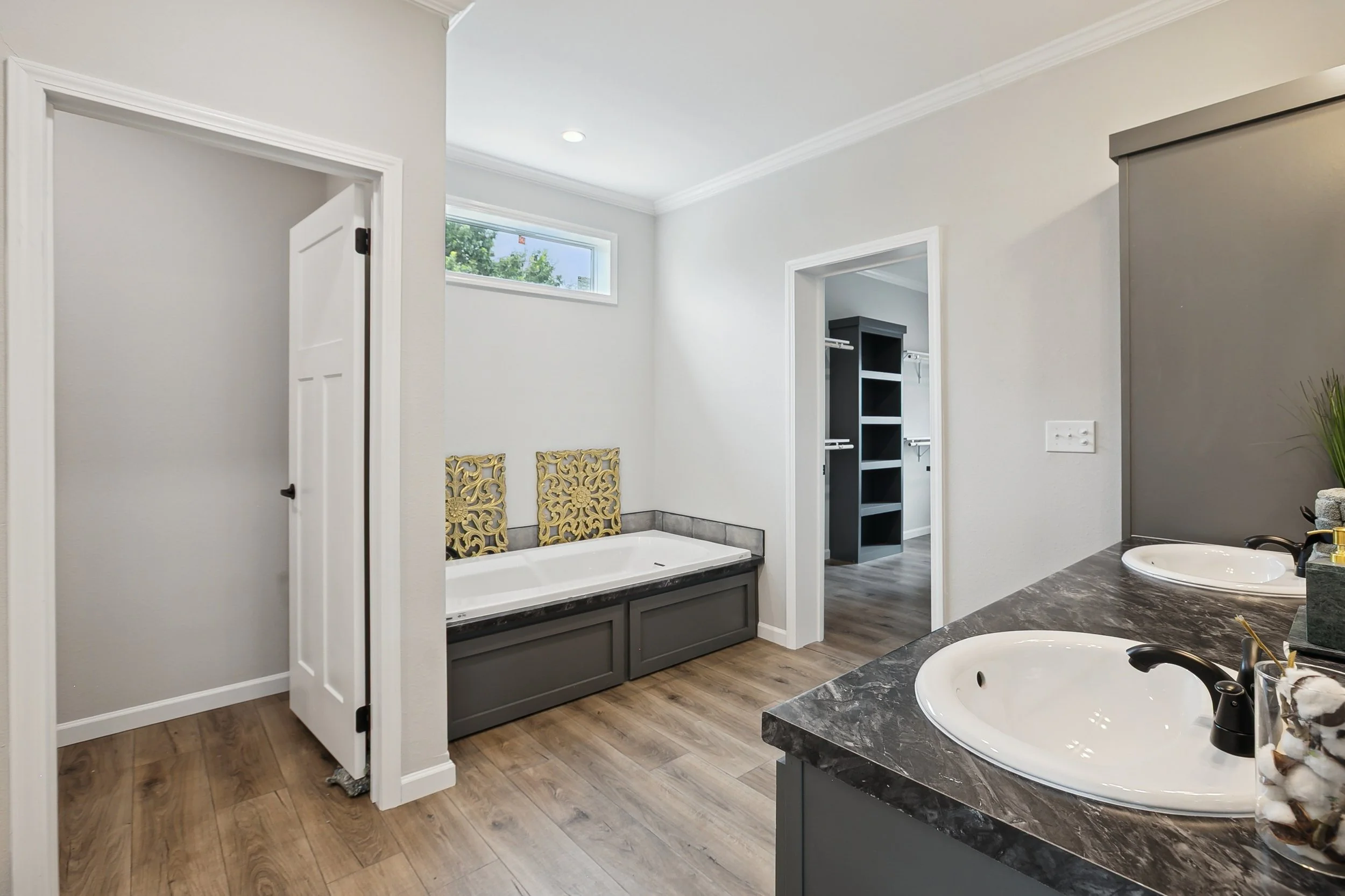 110-innovation-3276aa-primary-bath-2.jpg