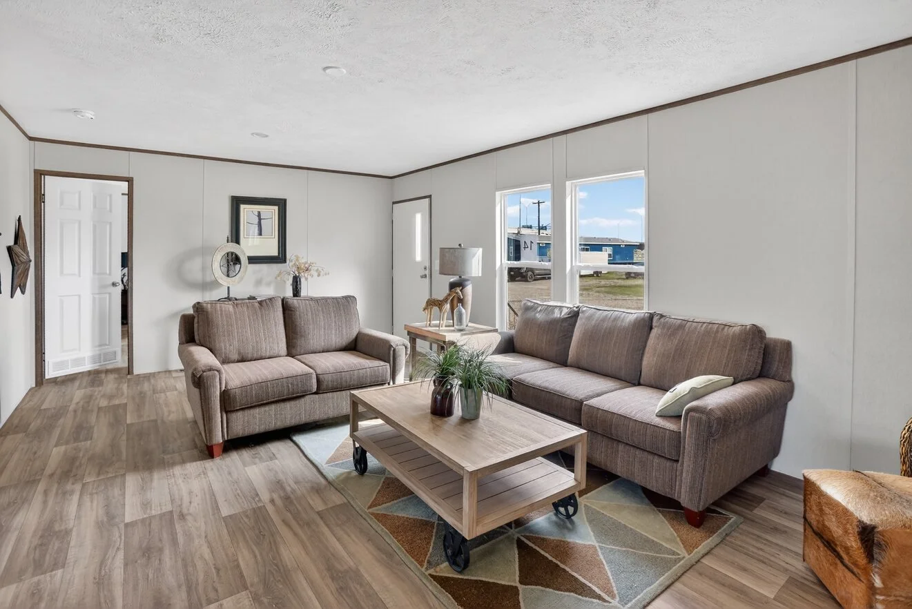 26_c_630_halo_opalridge_28564a_livingroom_004_1774028227991_1322_12.jpg