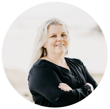 Apogee - Profile pics - Vicki.jpg