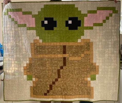 Zoe's Yoda pixel quilt
