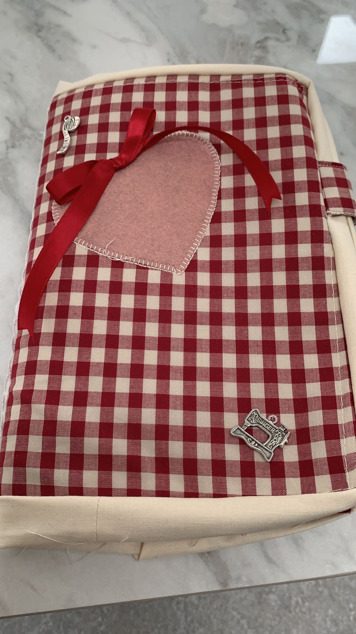 Jas's sewing case