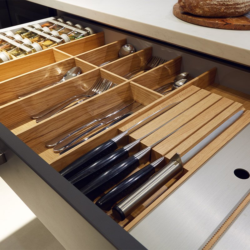 Schueller-Vienna-Lava-Black-Kitchen-Drawer-Organisation.jpg