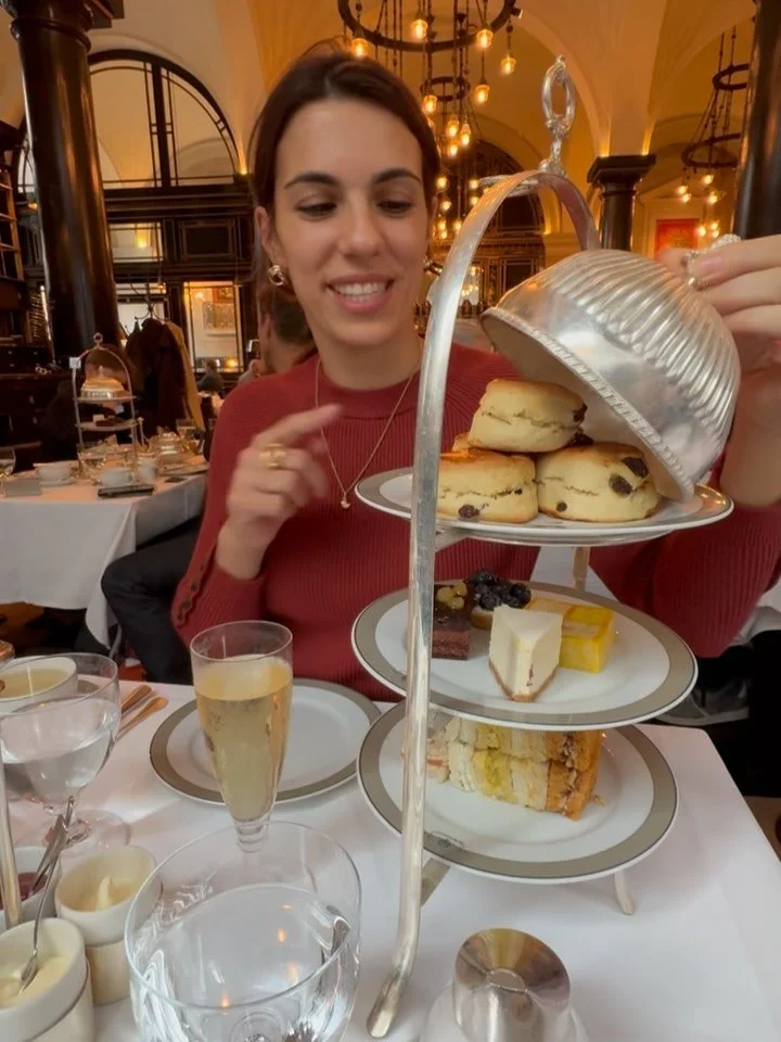 Questo post lo definirei spensieratezza. 
Era da tempo che pensavo di organizzare un viaggetto con un&rsquo;amica o con delle amiche&hellip; e quando ho chiesto a Elisa se voleva venire con me a Londra ha detto subito di s&igrave;. Abbiamo trovato le