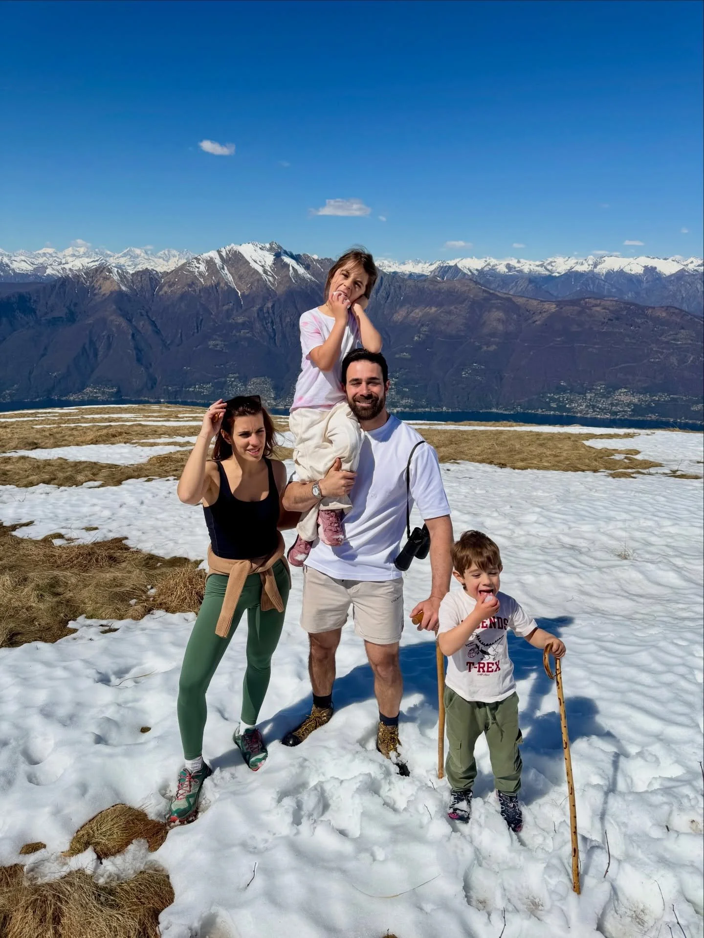 poldo non si &egrave; ancora ripreso da questa camminata 😅
E ovviamente l&rsquo;unico a venir bene in foto &egrave; mio marito 😂

#camminate
#springbreak