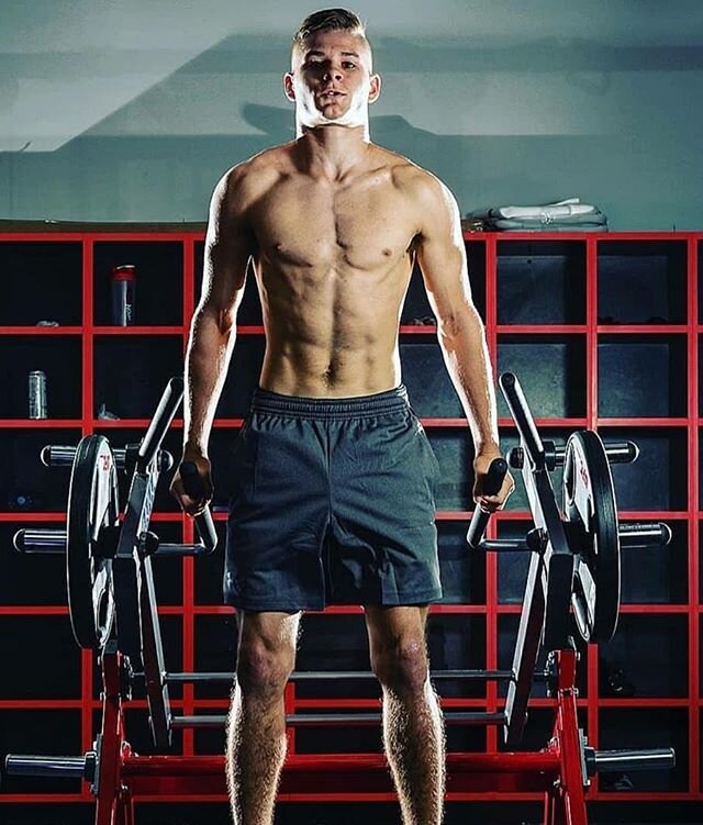 Work harder than your excuses 💪🏻💪🏻
..
..
www.isaacthomsonmma.com
..
..
#drive #destiny #work #youngestchamp #mma #ufc  #photography #fitness #fit #profile #training #gym #muaythai #wrestling #sambo #kickboxing #boxing #boxingtraining #grappling #