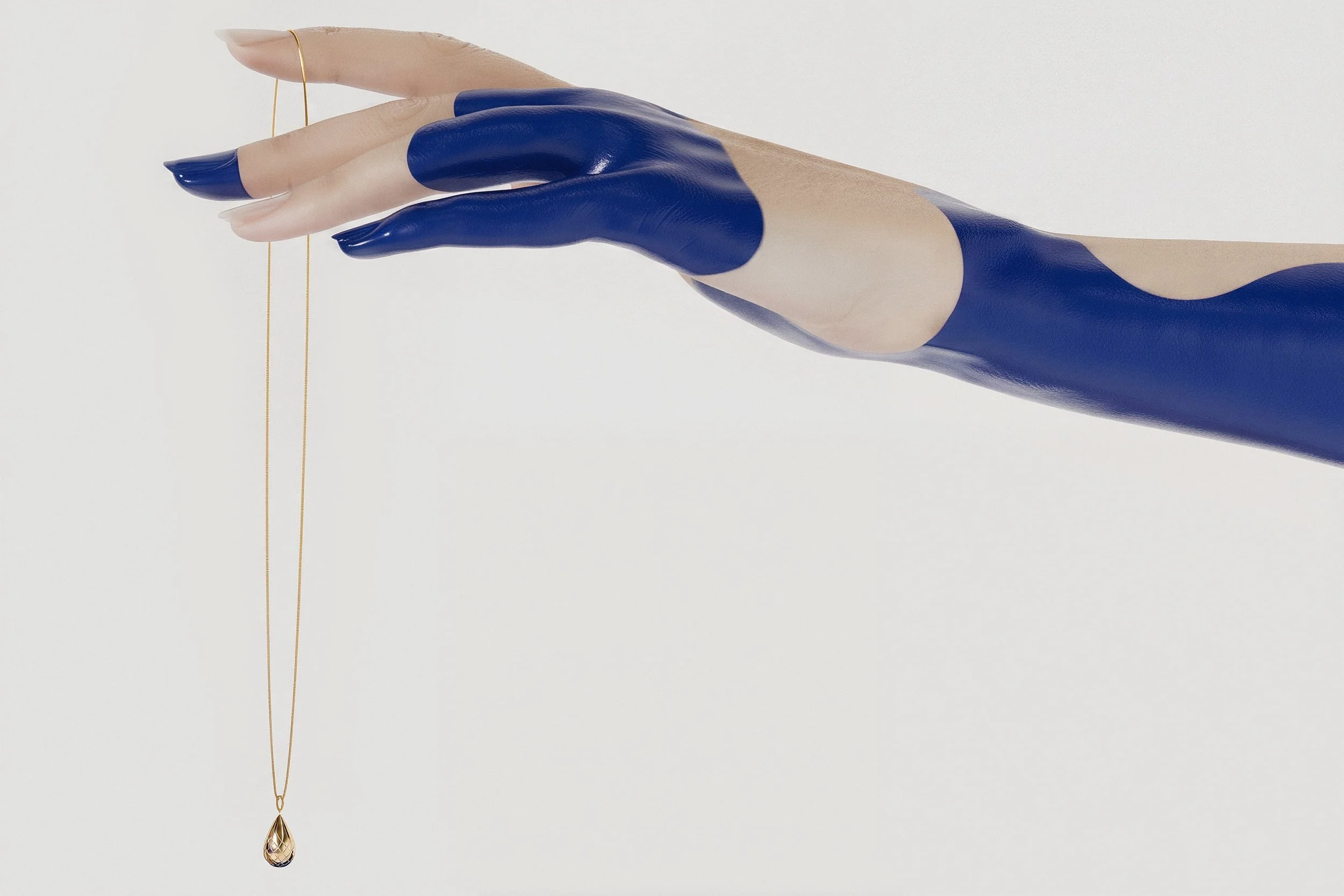 _SarahJackson_JewelleryBrand_Hand_Necklace_Gold_Blue_02.jpg