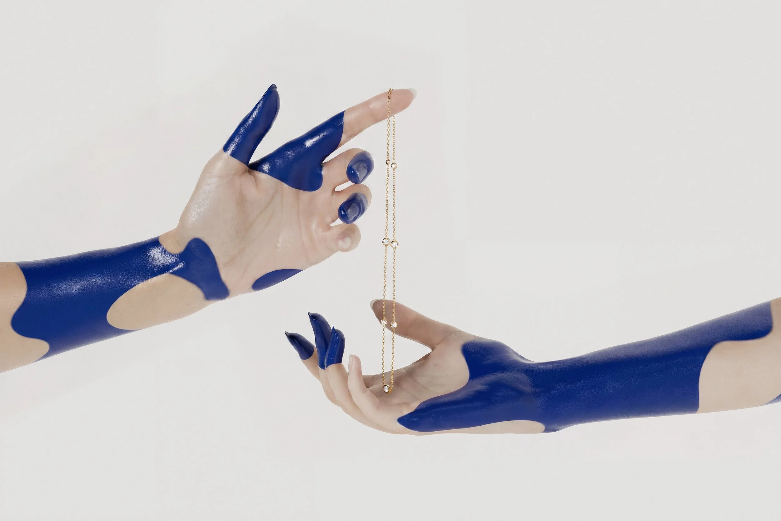 _SarahJackson_JewelleryBrand_2Hands_Necklace_Gold_Blue.jpg