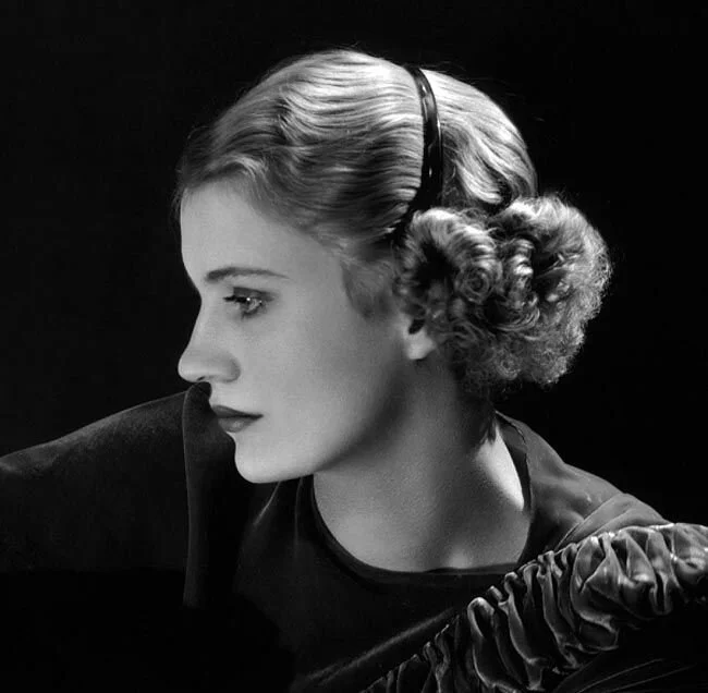 Lee Miller, Self Portrait, Lee Miller Studios, Inc., New York, USA 1932. © Lee Miller Archives, England 2021. All rights reserved.