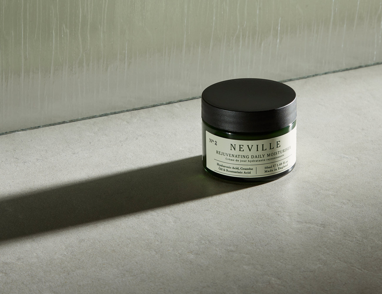 Neville_Jan_2020_Moisturiser_0054web.jpg