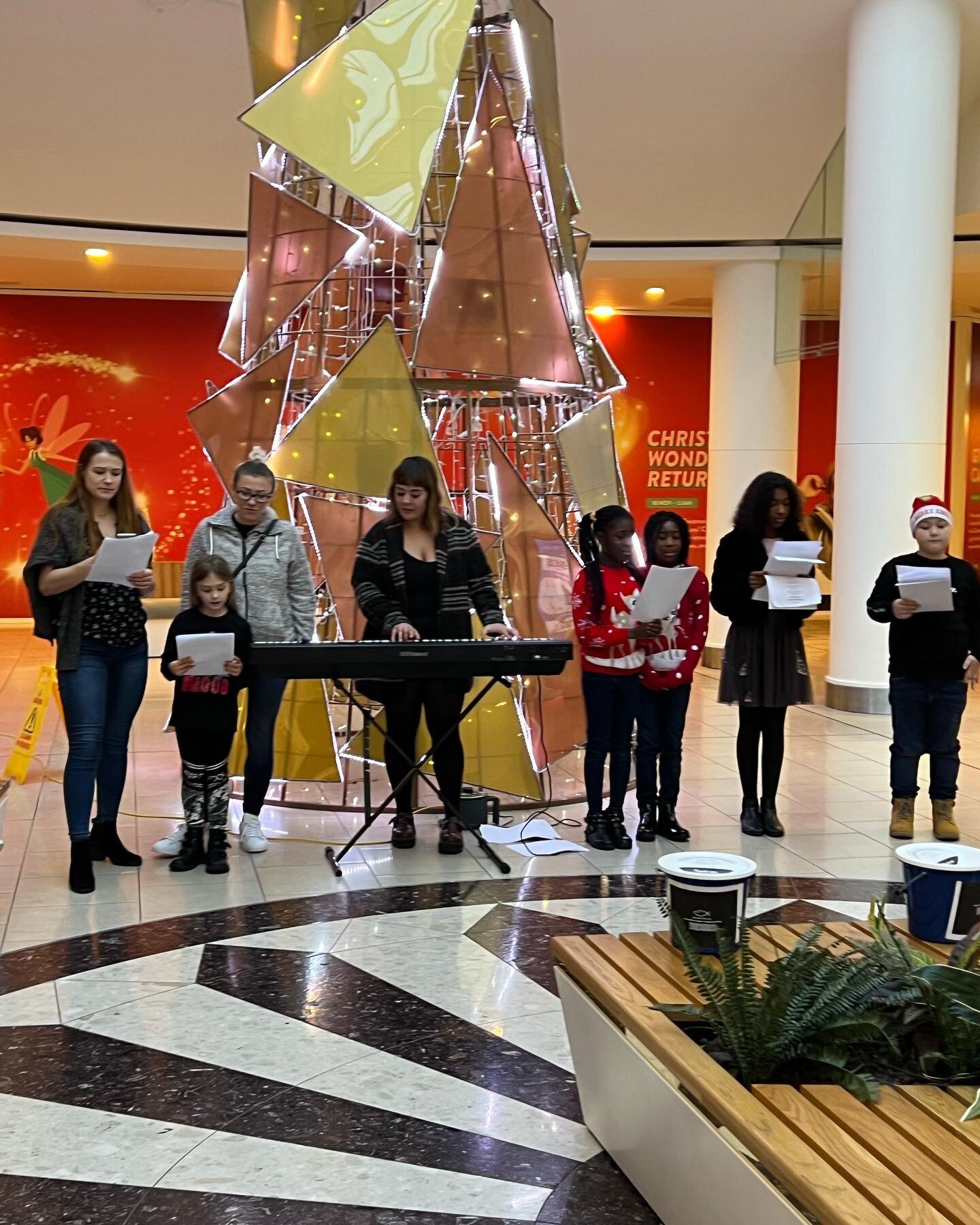 Today we had the absolute pleasure of having @kaleomusicstudios fundraise for us at @lakeside. Ayshe and her students helped to raise &pound;51.15 for the charity.  The vocals were amazing!!! If you are interested in reaching your musical potential i