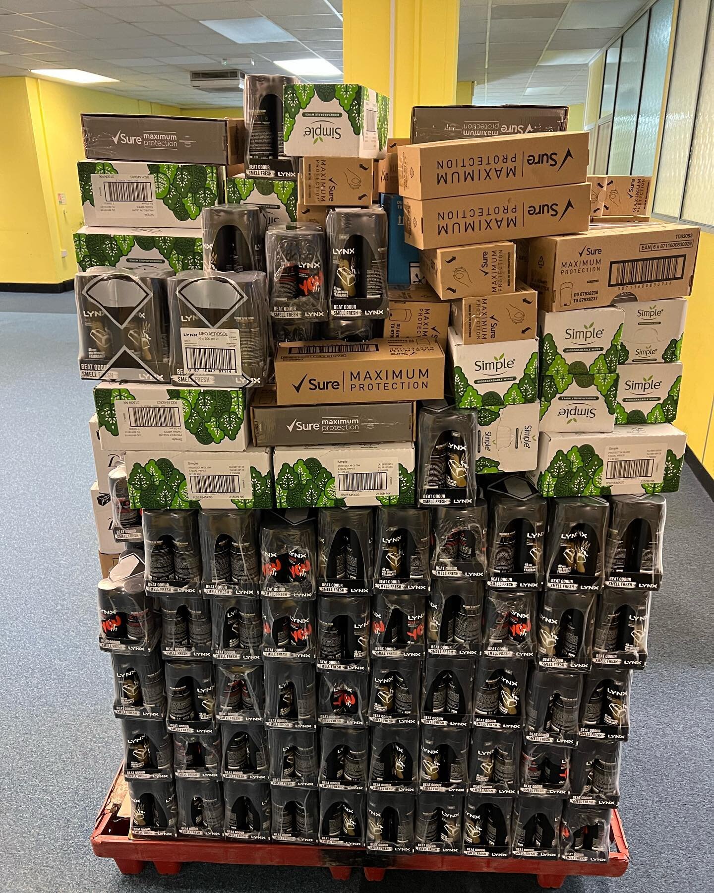 The Hygien Bank Thurrock Post - a huge thank you Unilever for their generous donation to the The Hygiene Bank. We received 438.82KG of personal and household hygiene products to distribute across Thurrock. If you know an organisation, school or good 