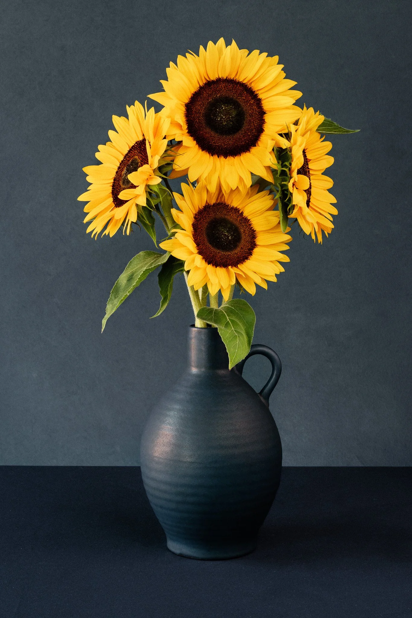 Sunflowers in a blue vase_MG_8876.jpg