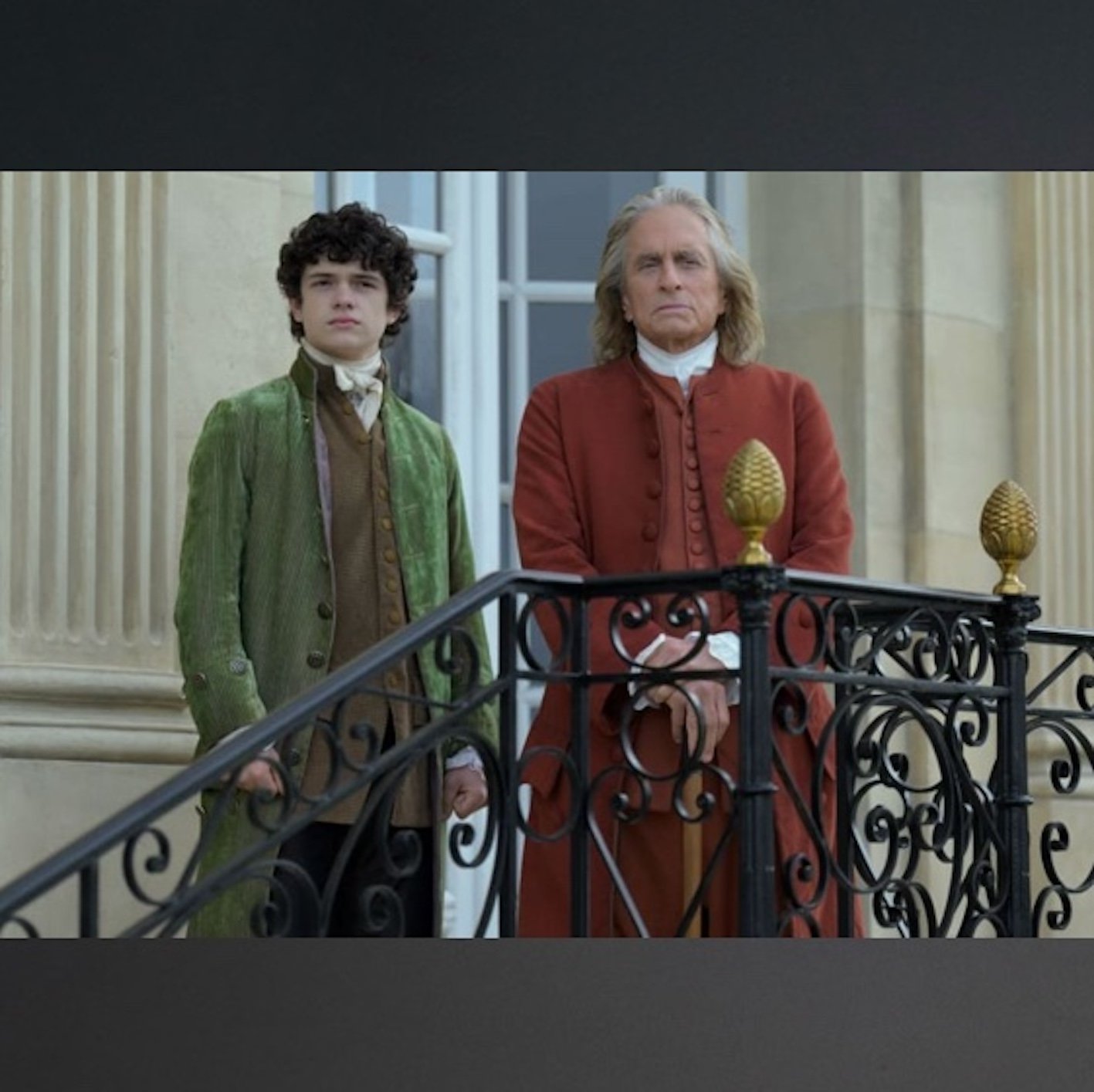 [BENJAMIN FRANKLIN] William Temple Franklin

Parmi les personnages dont nous avons r&eacute;alis&eacute; des habits et justaucorps, ici en velours c&ocirc;tel&eacute; changeant, et velours c&ocirc;tel&eacute; couleur rouille, il y a ceux de William T